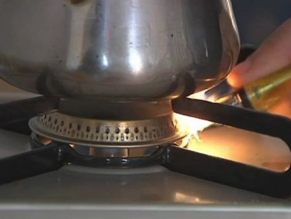 Treinta familias sin recursos ocupan viviendas vacias