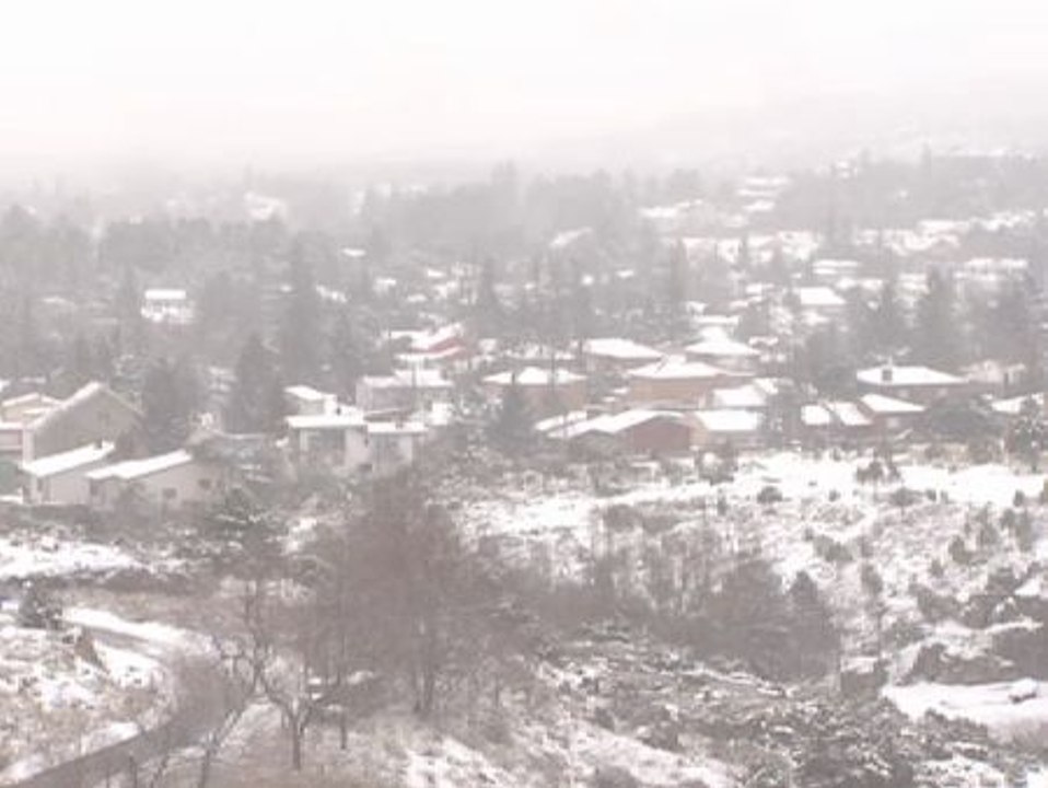 Los pueblos de la sierra madrileña, muy castigados por las nevadas