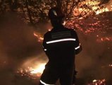 El viento complica la extinción de un incendio en Castellón