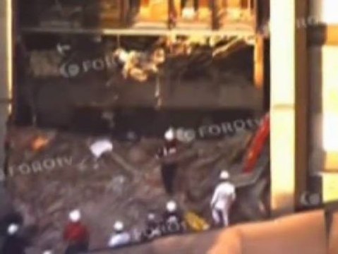 Al menos 25 muertos por una explosión en la sede de Pemex en México