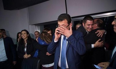 Ekrem İmamoğlu gözyaşlarını tutamadı