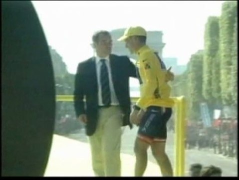Muchos deportistas se sienten estafados con Armstrong