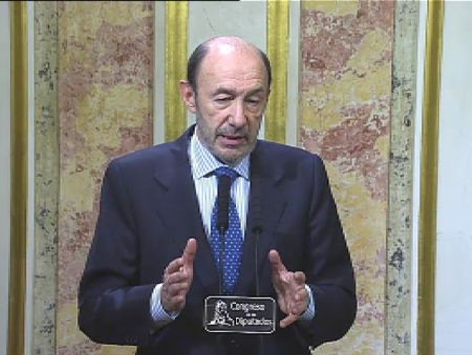 El PSOE quiere que diputados, senadores y cargos públicos enseñen sus rentas y patrimonio a partir de 2.500 euros