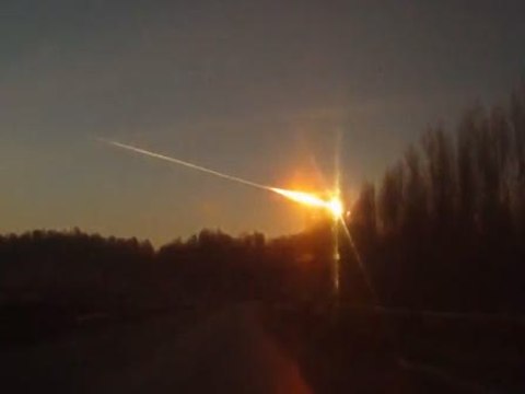 Un meteorito provoca cientos de heridos en Rusia