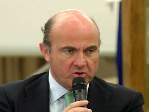 De Guindos: Nadie puede evitar que haya garbanzos negros o manzanas podridas