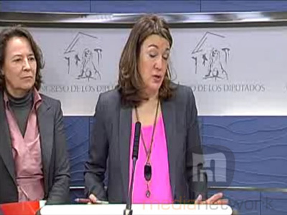 El PSOE dice que Rajoy preside un Gobierno "nini", que ni reduce el déficit, ni crea empleo