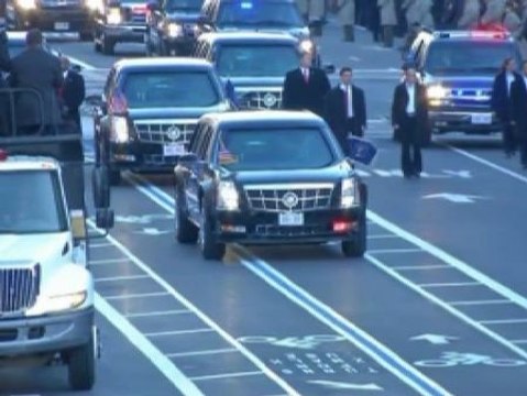 La familia Obama asiste al desfile institucional del día del juramento