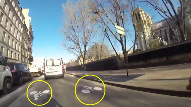 Un cycliste nous montre ce que ça donne de rouler sur une piste cyclable à Paris