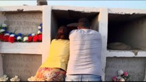 Colombian undertaker offers free burials to poor Venezuelan migrants