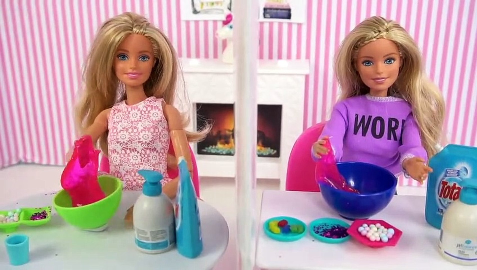 Barbie Twins Telepathy Slime Challenge - Titi Toys & Dolls Barbie Show |  Boomerang - Vidéo Dailymotion