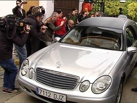 Los restos mortales de la duquesa son trasladados a la capilla ardiente