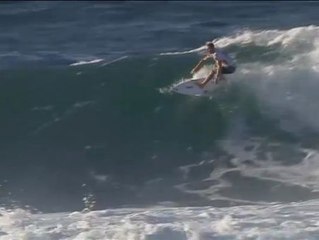 Los mejores surferos del mundo se dan cita en Hawai