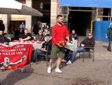 Tensión entre aficionados ingleses y la Policía en la Plaza Mayor