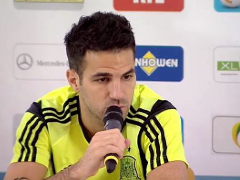 Cesc y Piqué salen en defensa de Casillas