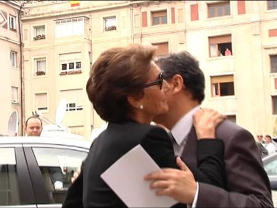 Personalidades del mundo de la política y las finanzas despiden a Emilio Botín