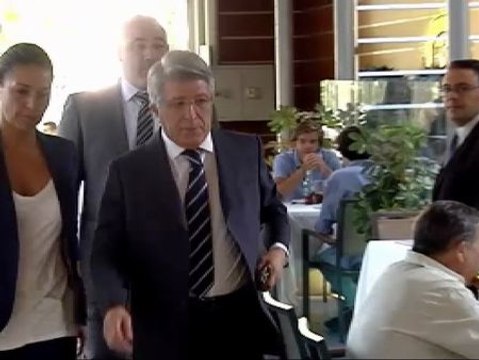 Florentino Pérez y Enrique Cerezo, juntos antes del derbi