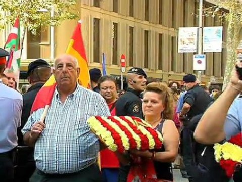 Altercados en el homenaje floral de Plataforma per Catalunya ante el monumento a Rafael Casanova