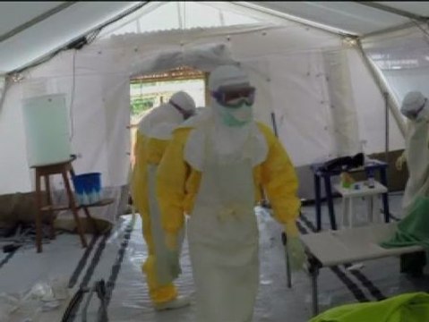 Los aeropuertos españoles no tendrán controles especiales para el ébola