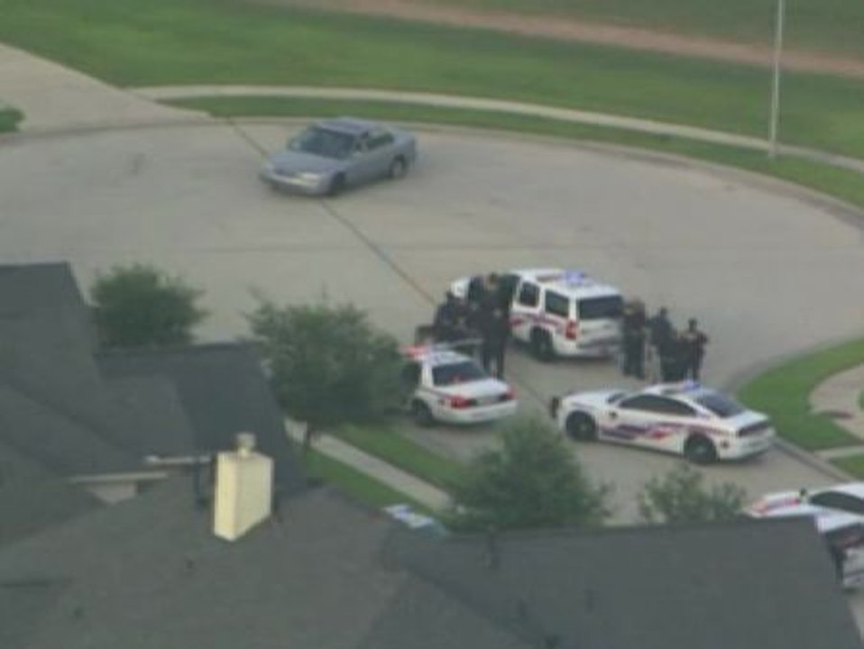 Cuatro niños y dos adultos mueren en un tiroteo en Houston