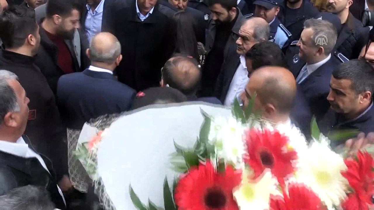 Belediye Başkanı seçilen Mehmet Abdi Bulut, belediyede tebrikleri kabul etti - KİLİS