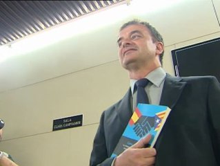 Jesús Posada y Rosa Díez acompañan a Alfred Bosch en la presentación de su libro en el Congreso