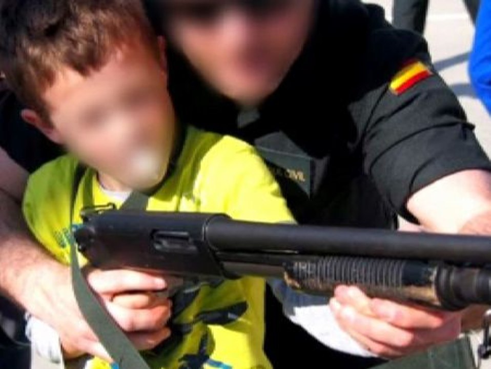 Polémicos cursos de la Guardia Civil en colegios