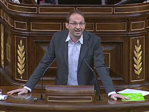 Joan Herrera: Quién rompe España es quién rescata bancos y abandona gente