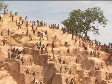 Musulmanes y cristianos unidos en una mina en la República centroafricana