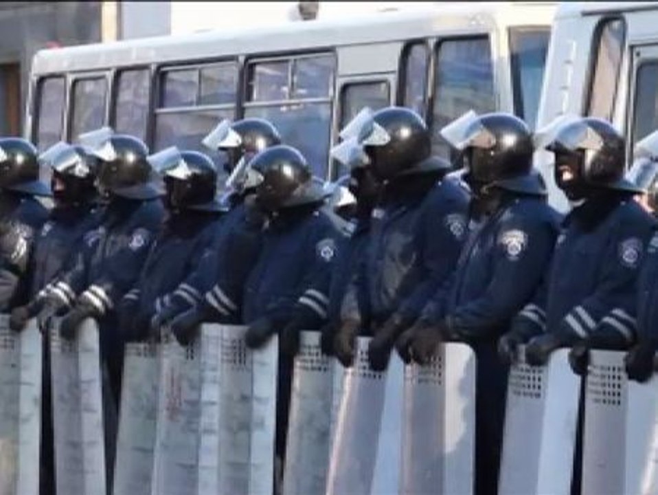Violentos enfrentamientos en Ucrania en el intento de asalto al Parlamento