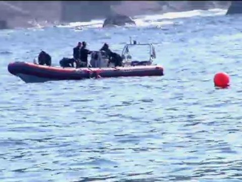 Continúa la búsqueda contrarreloj de los cuatro marineros del Santa Ana que permanecen desaparecidos