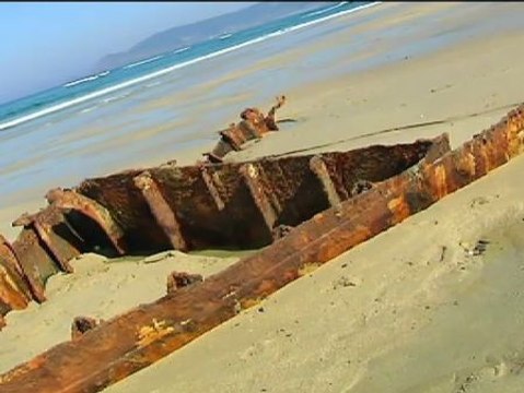 Las mareas han dejado al descubierto un carguero que naufragó hace casi cien años en Finisterre