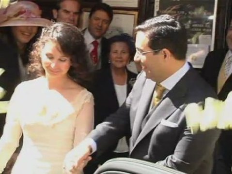 La jueza Alaya renueva sus votos matrimoniales entre gran expectación