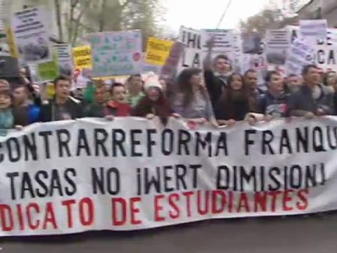 La manifestación de estudiantes comienza sin incidentes