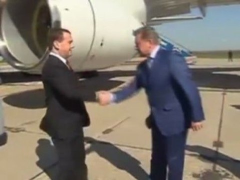 Medvédev visita Crimea diez días después de su anexión a Rusia