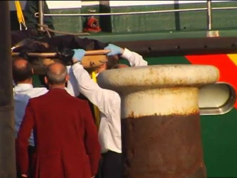 Los buzos recuperan el cadáver de un pescador gallego