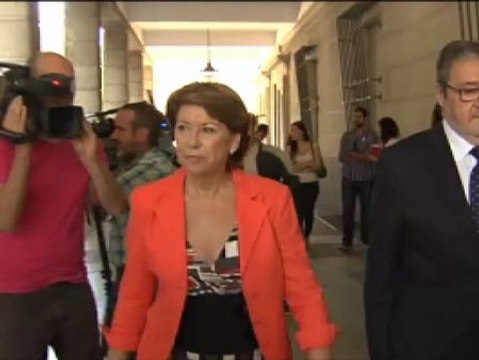 Alaya impone una fianza de más de 29 millones de euros a Magdalena Alvarez por el caso de los ERES