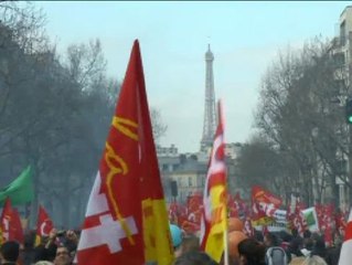 Manifestación en París por las reformas económicas del presidente Hollande
