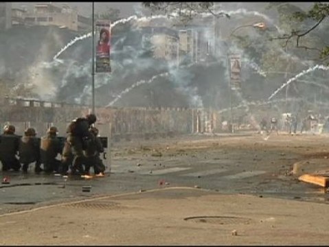 Caracas se convierte en epicentro de las protestas a favor y en contra de Maduro
