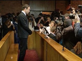 Download Video: Comienza el juicio contra Oscar Pistorius por el asesinato de su novia