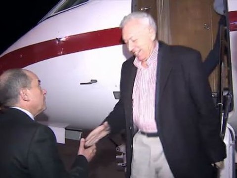 Margallo: Corresponde al pueblo ucraniano decidir su futuro sin injerencias externas