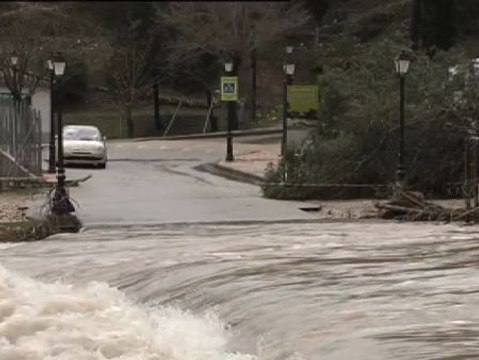 200 vecinos incomunicados en Jaén por las riadas