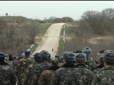 Primeros disparos al aire por parte de tropas rusas