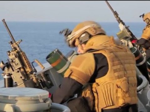 Barco que transporta armas químicas desde Siria