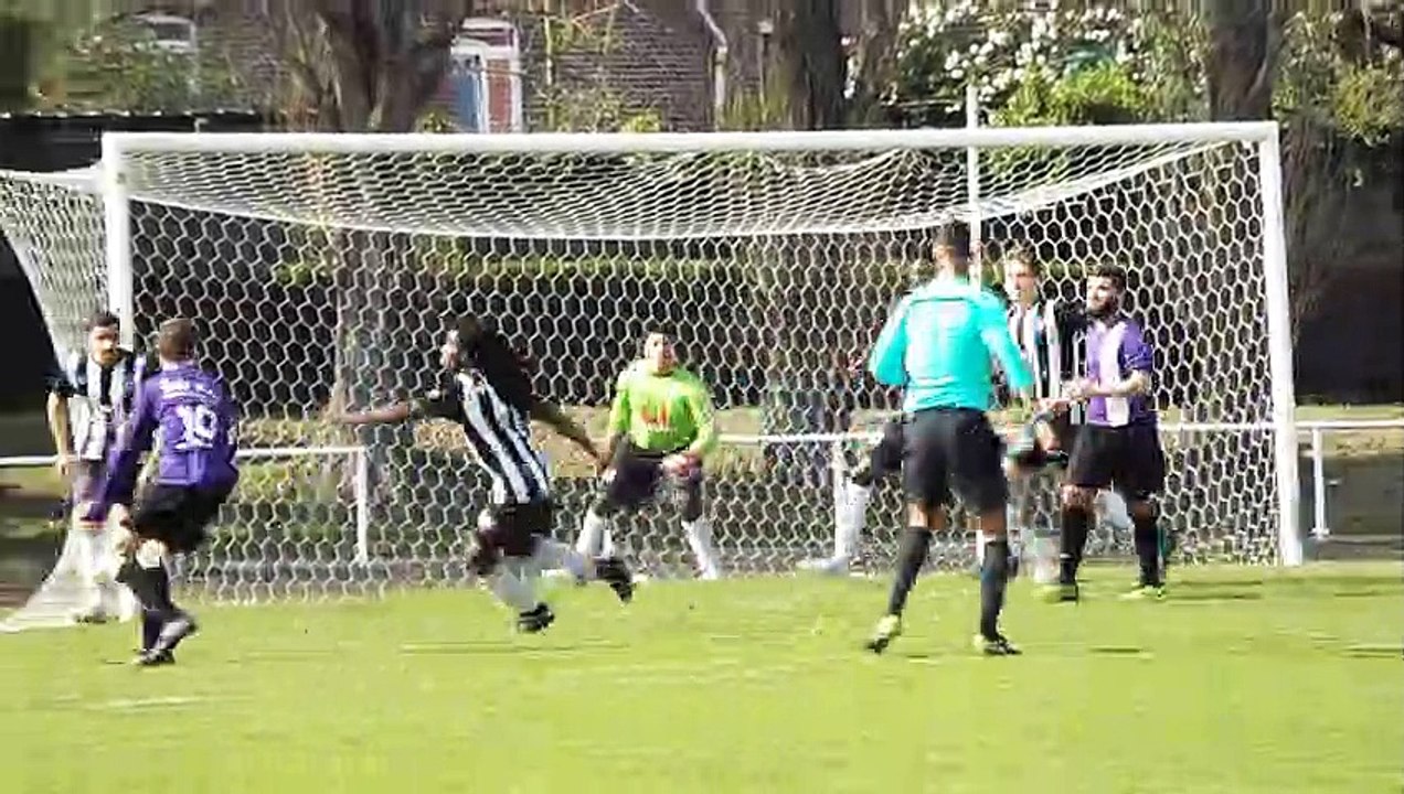 Championnat U18/21 D1.  TOURCOING - LAMBERSART : 3 - 1  (2-0)