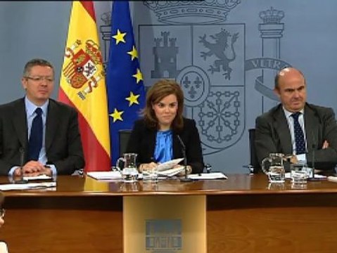 Sáenz de Santamaría sobre la propuesta de Urkullu: El Gobierno vasco conoce muy bien cuál es nuestra política penitenciaria