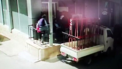 İzmir İl Sağlık Müdürlüğünden doktoru darbedenlere suç duyurusu