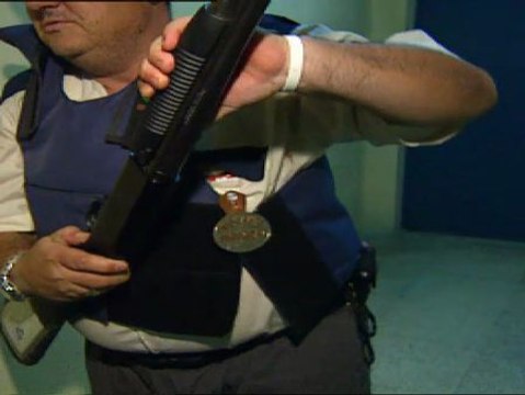 Interior rebaja las competencias de los vigilantes privados