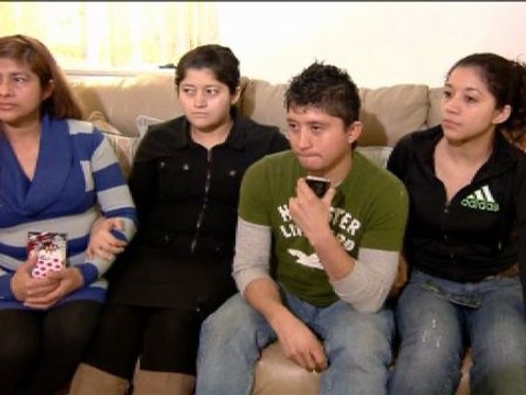 La familia del náufrago salvadoreño apenas se cree la hazaña