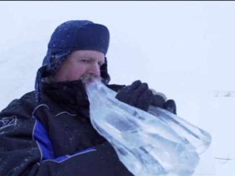 Festival de música con instrumentos de hielo