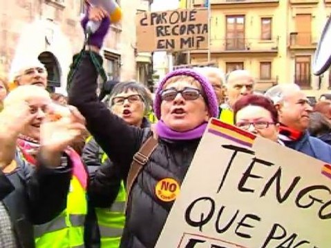 Manifestación en Valencia por tener que pagar hasta 600 euros al mes por residencias y centros de días de discapacitados